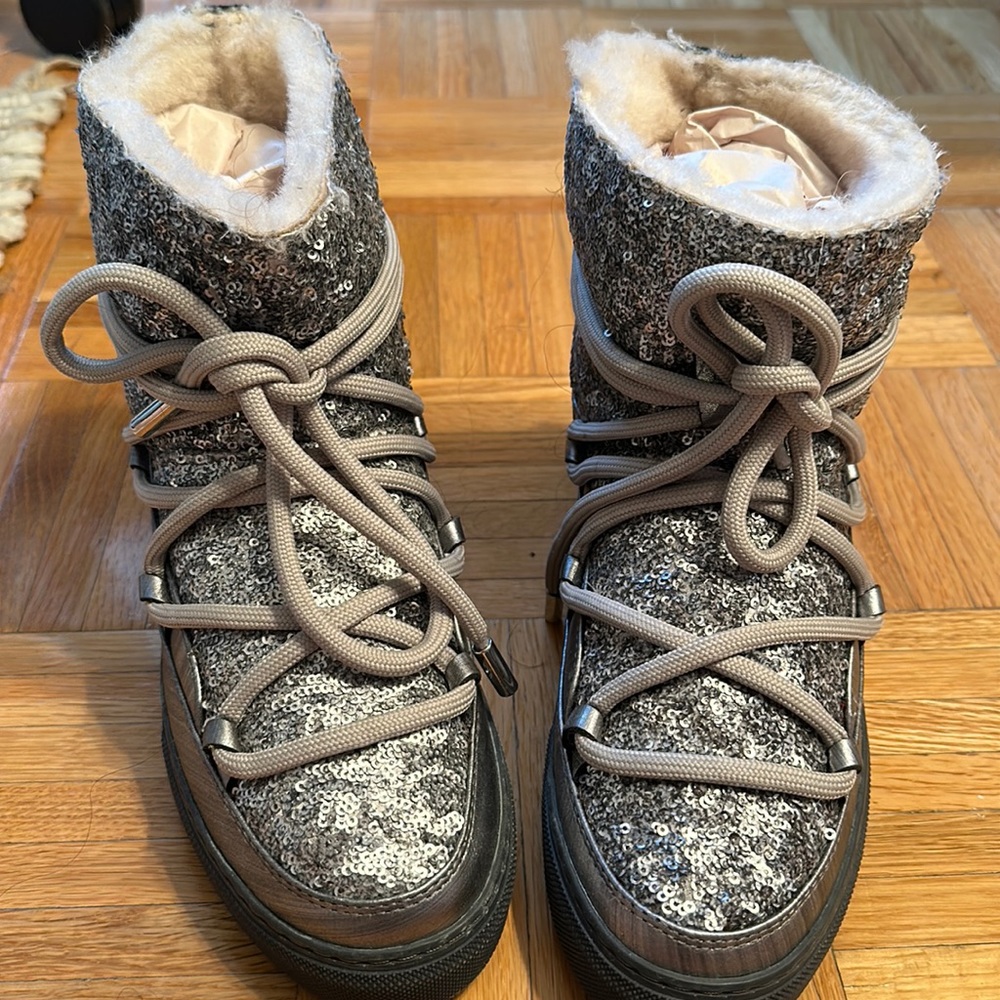 Inuikii Sequin Snow Boots - never worn!